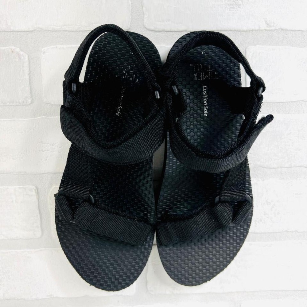 Time and Tru Kids Black Sport Sandals Strappy Adjustable Cushion Sole Platform 5